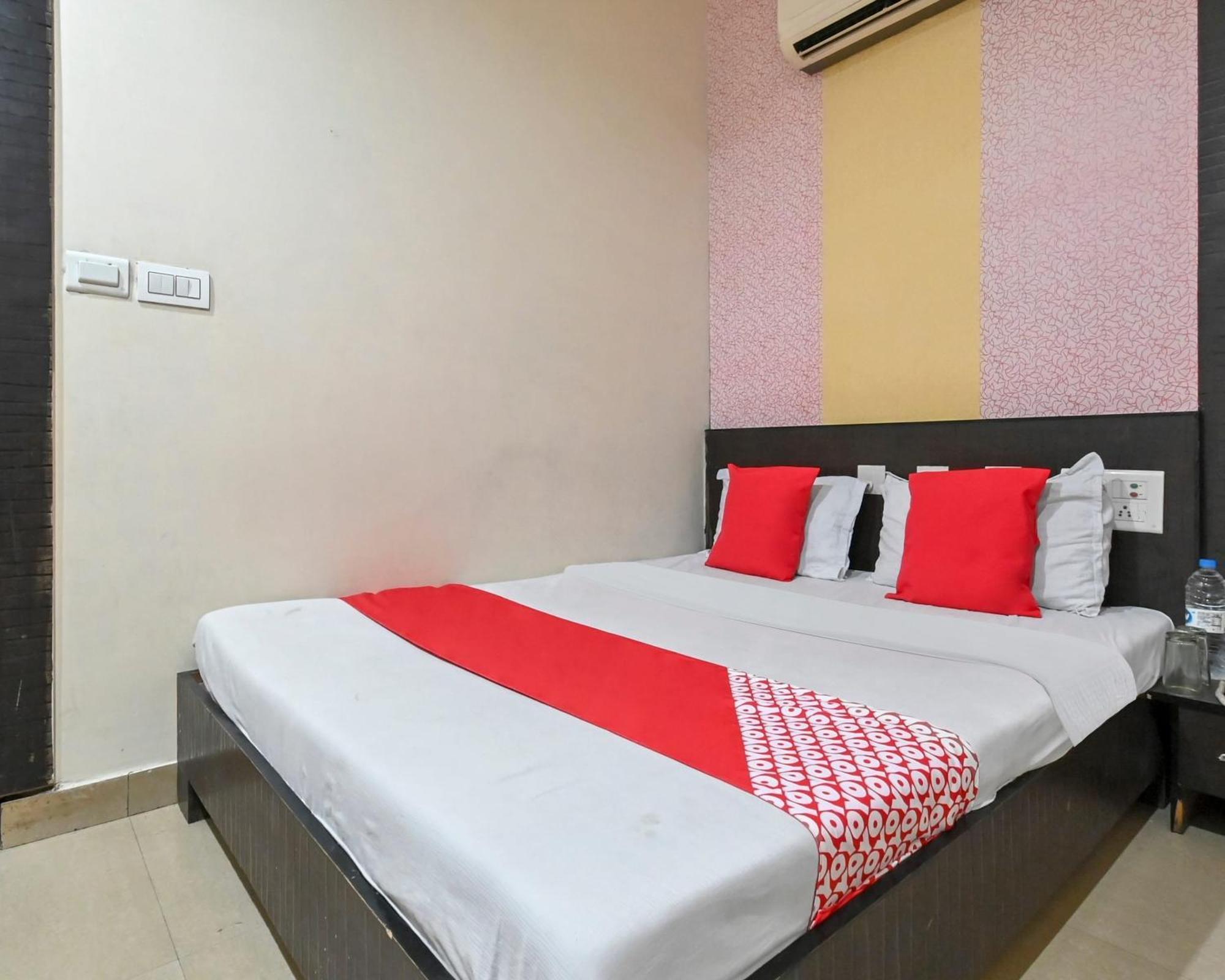 OYO Hotel 29090 Co Hotel Hisār Exterior foto